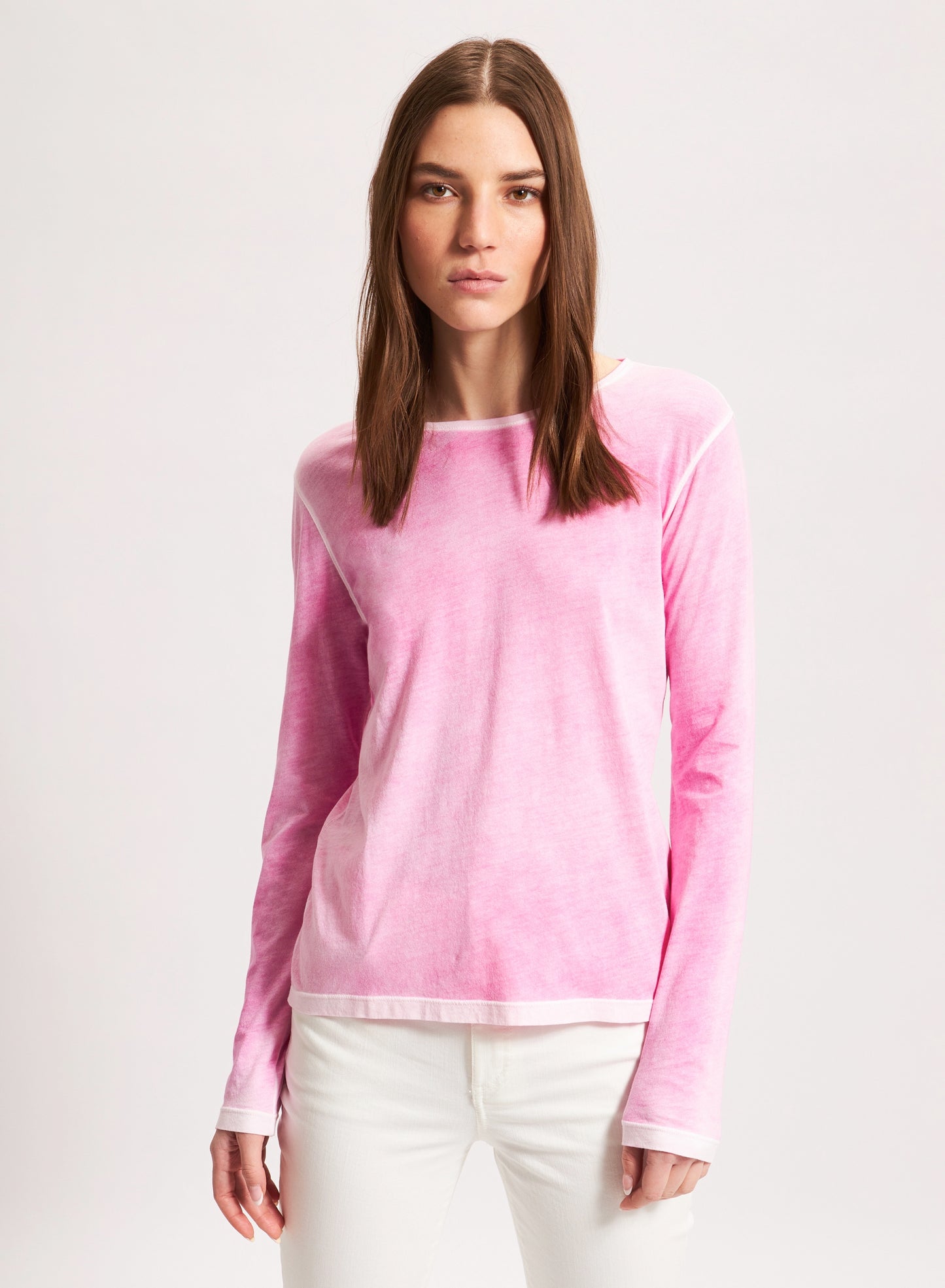 Patrick Assaraf Spray Long Sleeve Rev Crew Tee in Fuchsia