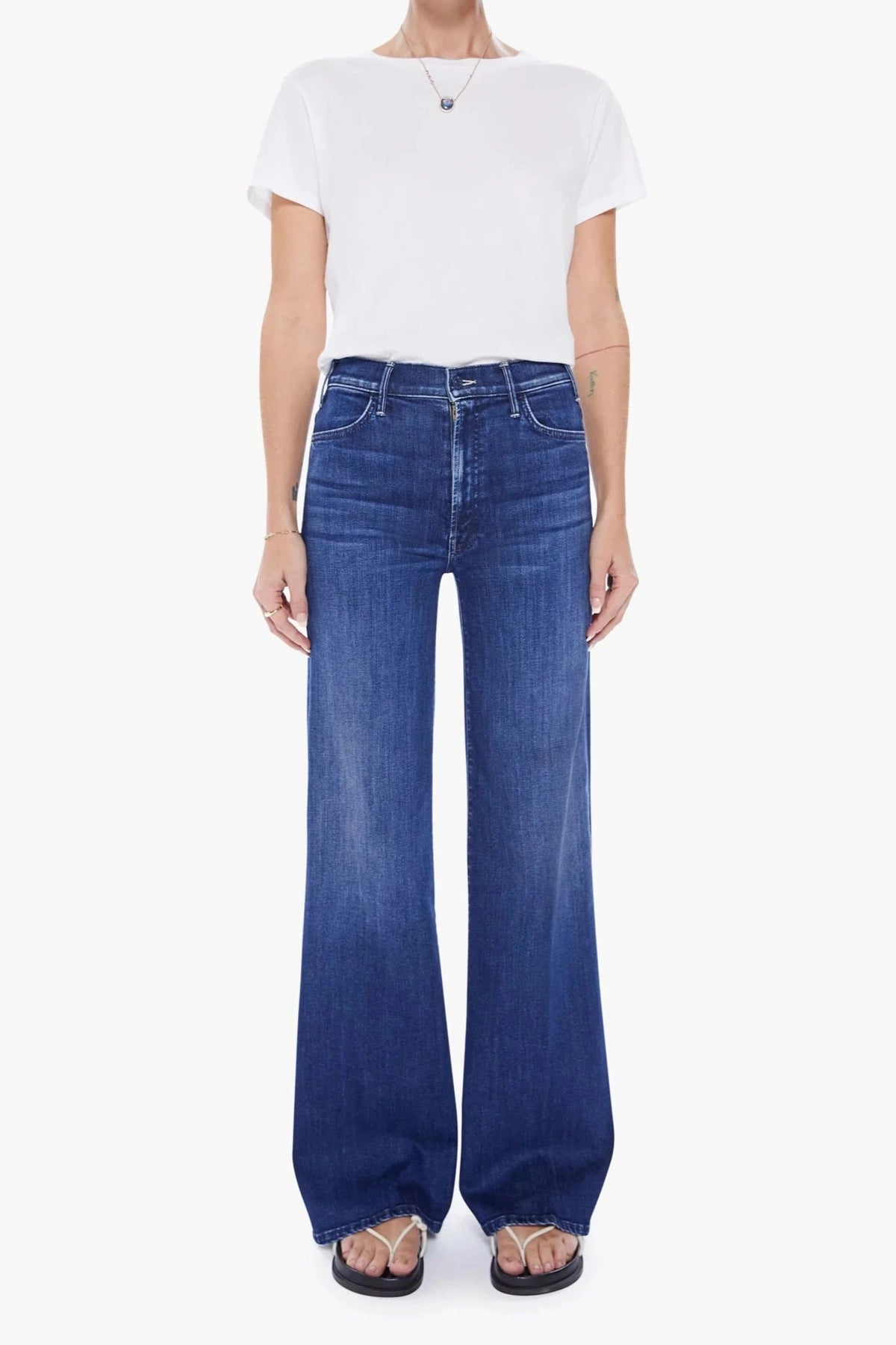 MOTHER The Hustler Roller Sneak Jean in Heirloom