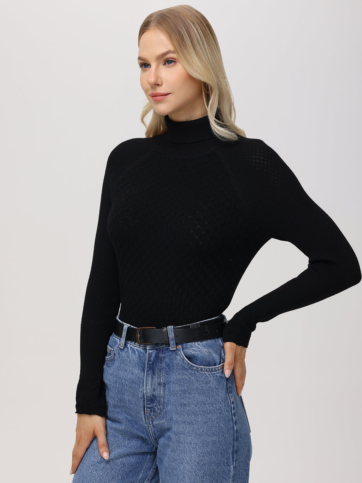 525 America Violet Lace Pullover in Black