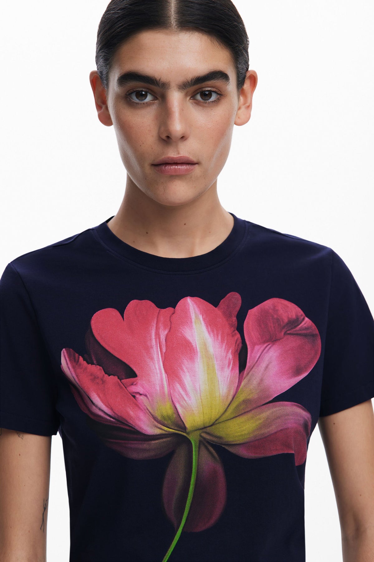 Desigual Plata Flower Front Crew Neck T-Shirt in Navy