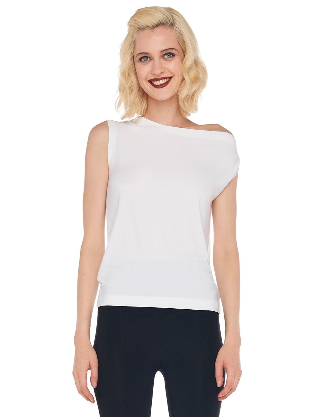 Norma Kamali Drop Shoulder Top in White Size M Available