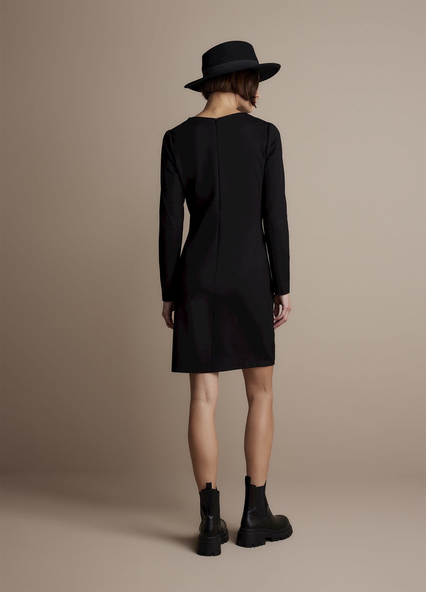 Summum Teagan Ponte Cross Rouche Dress – Want Boutique Inc.