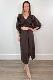 Woman wearing a Espresso, brown linen skirt
