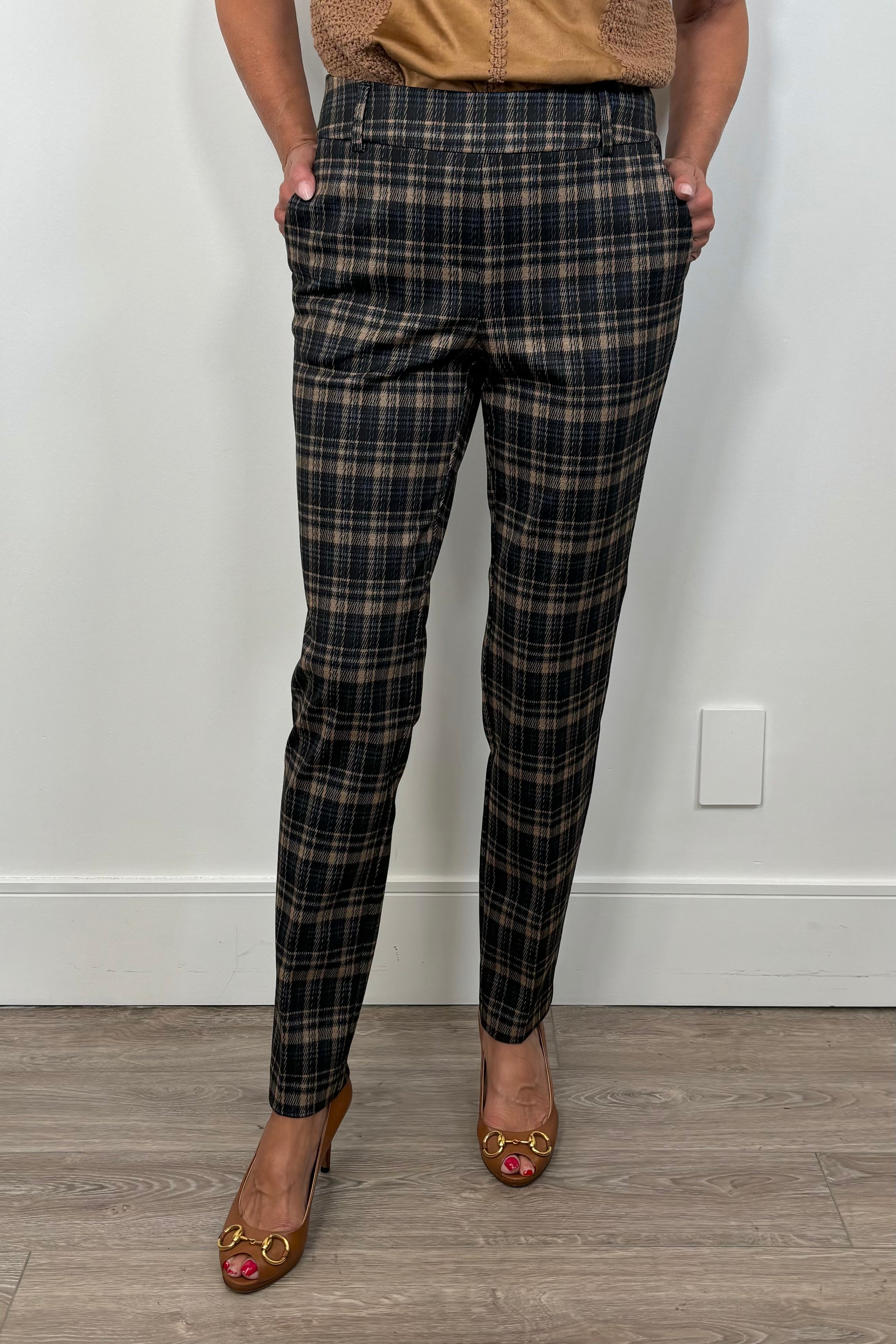 woman wearing plaid pants