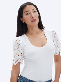 Chrldr Alfee Eyelet Sleeve V-Neck Tee in White - Size M Available