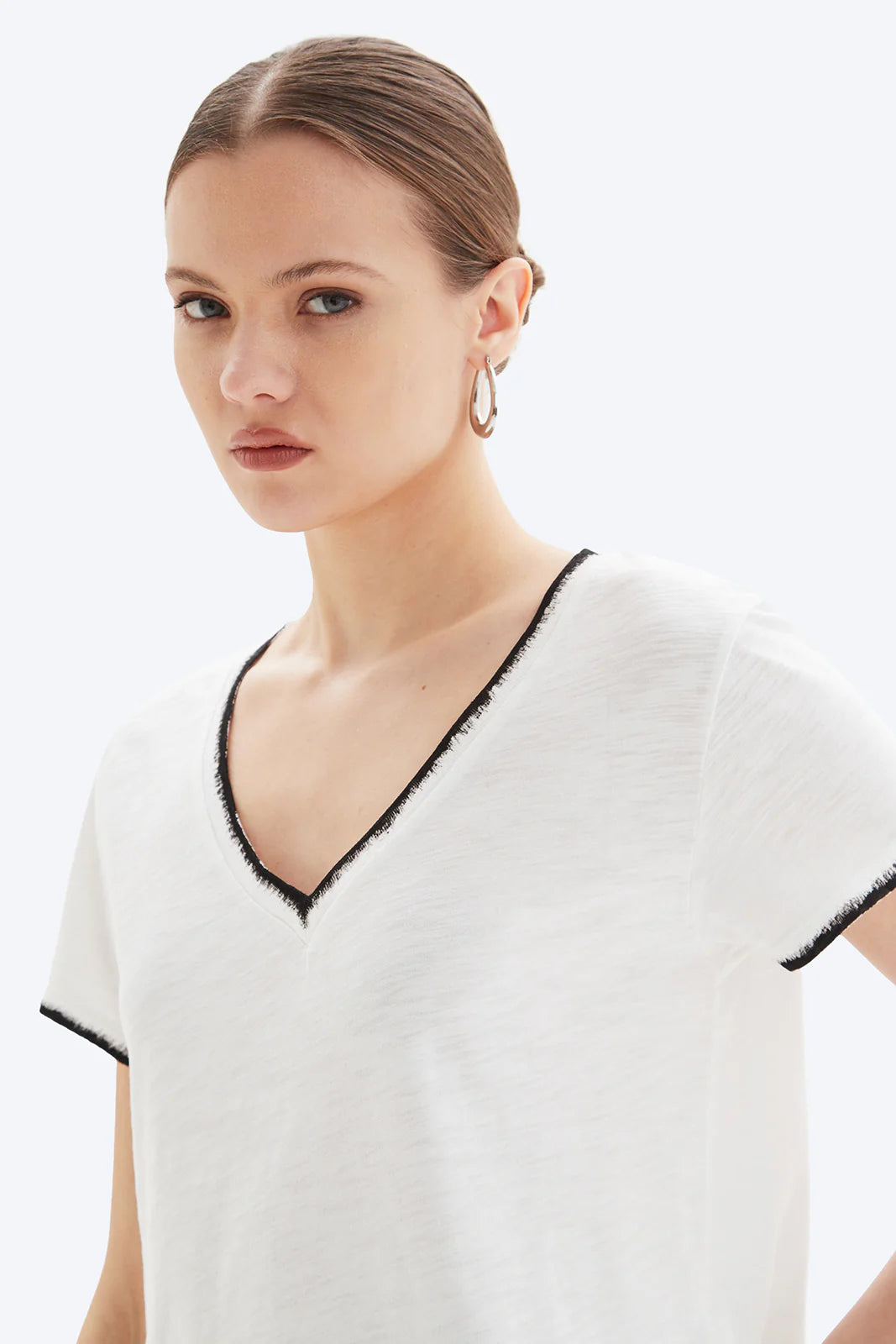 Chrldr Ava Tipped V-Neck Mock Layer Tee