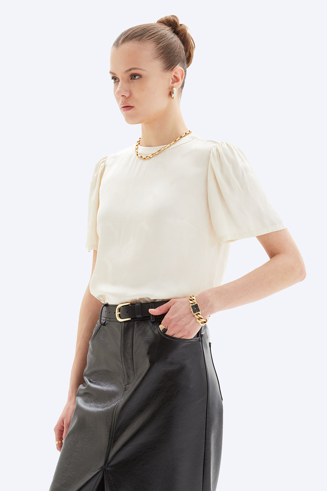 Chrldr Tiger Tia Flutter Sleeve Tshirt in Eggshell