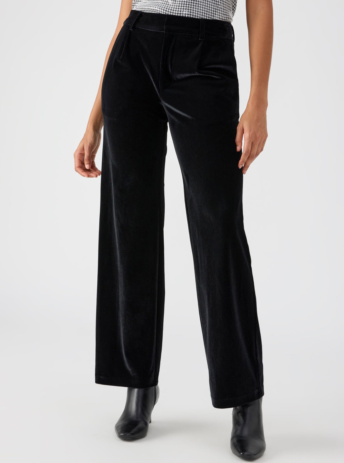 Sanctuary Faye Velvet Trouser in Black