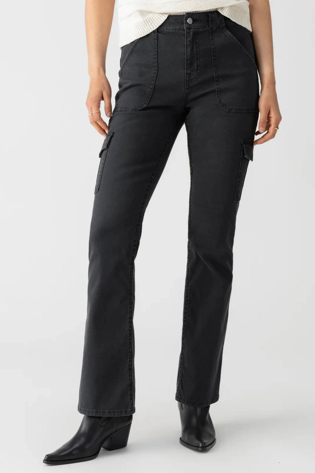 Sanctuary Sculpted Hayden Bootcut Pant in Black