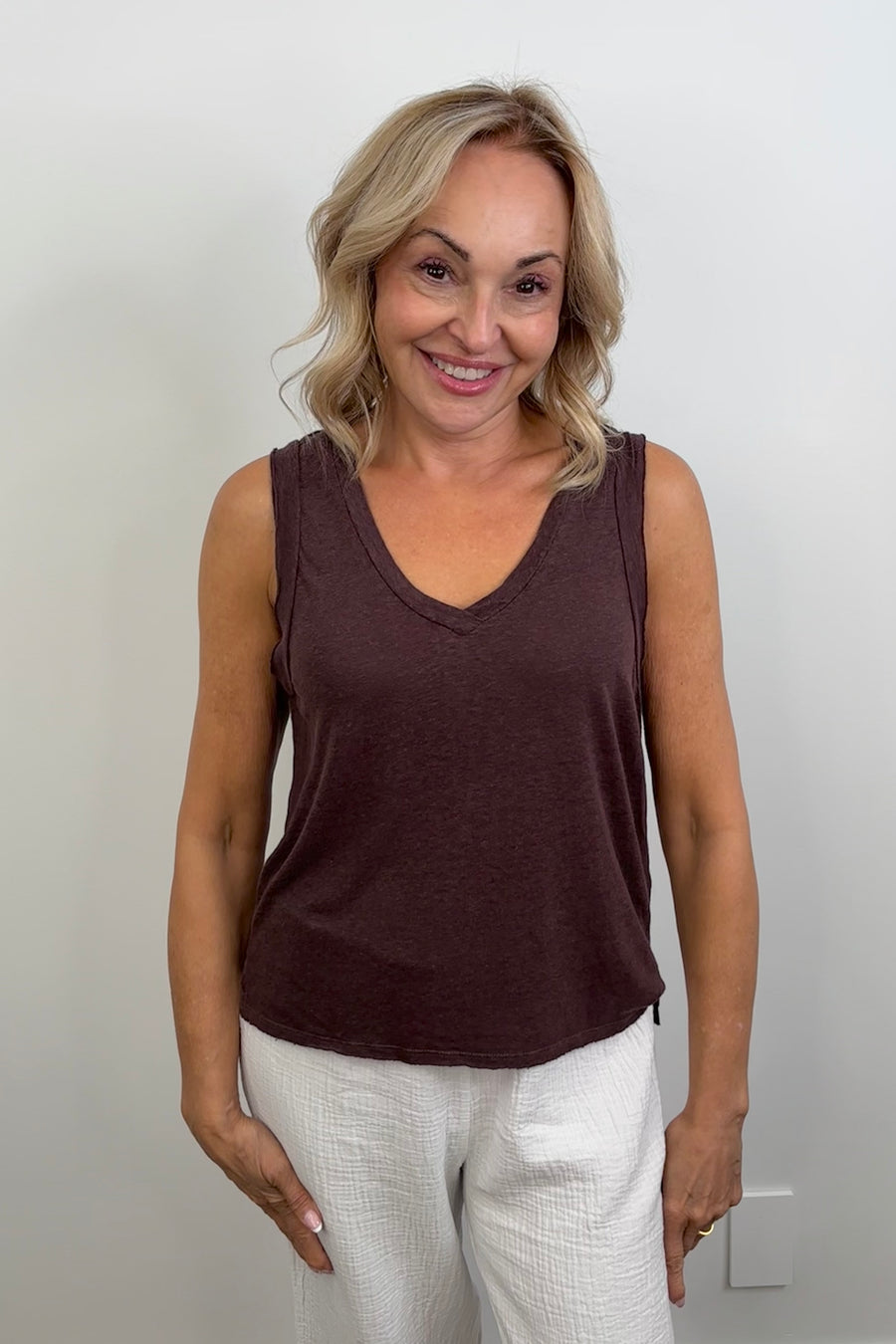 Bobi Banded V-Neck Cropped Tank in Umber