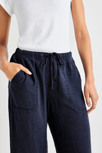 Splendid Angie Crop Wide Leg Pant in Navy