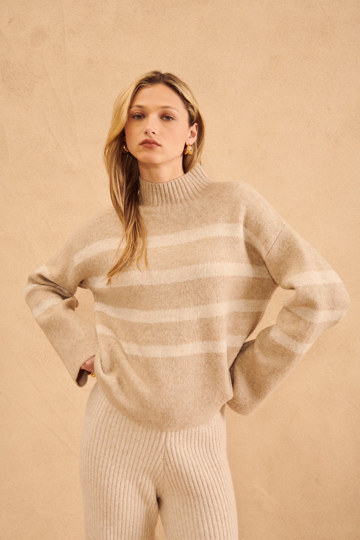 John & Jenn Everett Sweater in Wheatberry