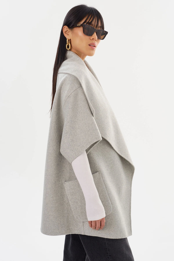 La Marque Penelope 3/4" Sleeve Oversize Coat in Feather Grey