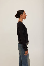 women wearing v-neck pull over sweater