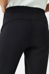 Spanx Air Essentials Tapered Pant