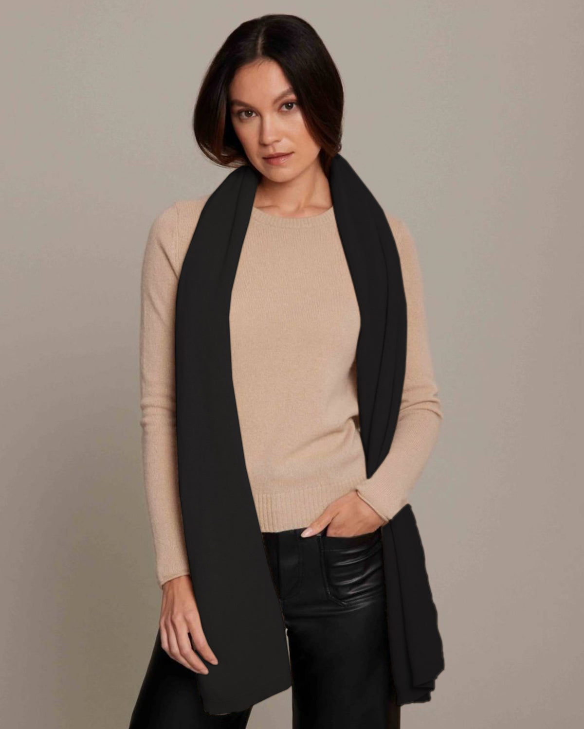 Alashan Cashmere Mini Wrap Topper in Ebony