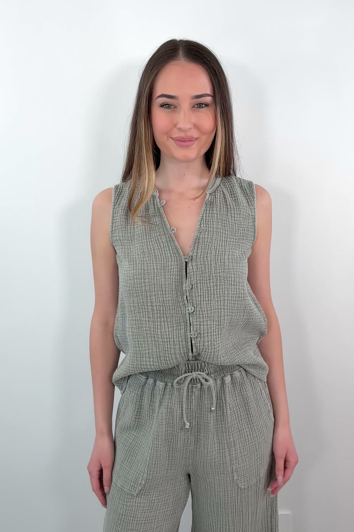 sleeveless button-front top in textured gauze fabric, video