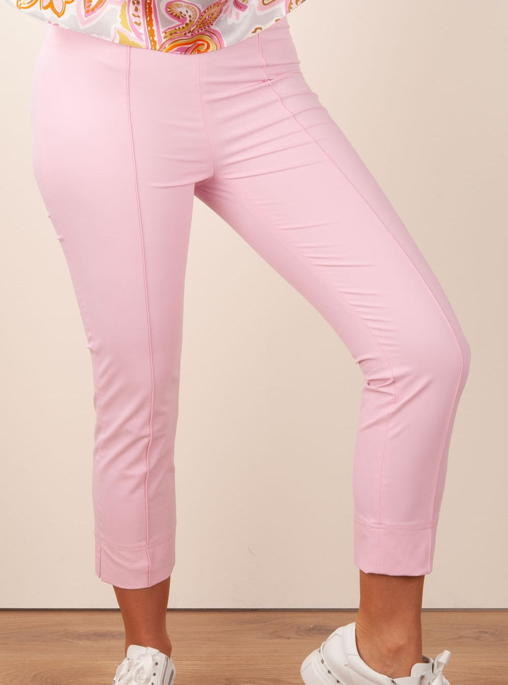 Seductive Capri Cotton Pant in Rosa Size 36 Available Want