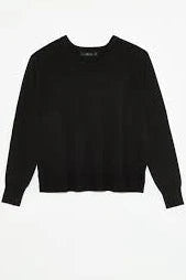 black crew neck sweater 