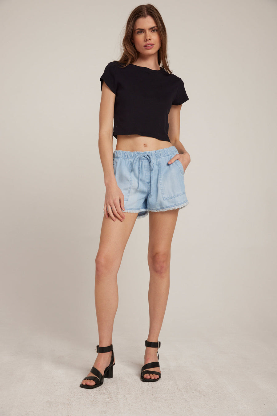 Bella Dahl Frayed Pocket Short in Salt Spray - Size L Available
