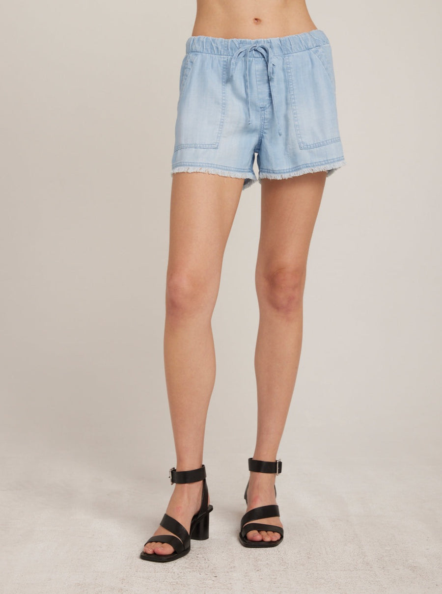 Bella Dahl Frayed Pocket Short in Salt Spray - Size L Available